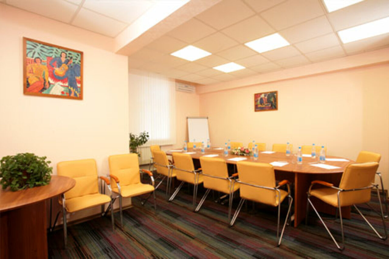 Арендовать Maxima Hotels