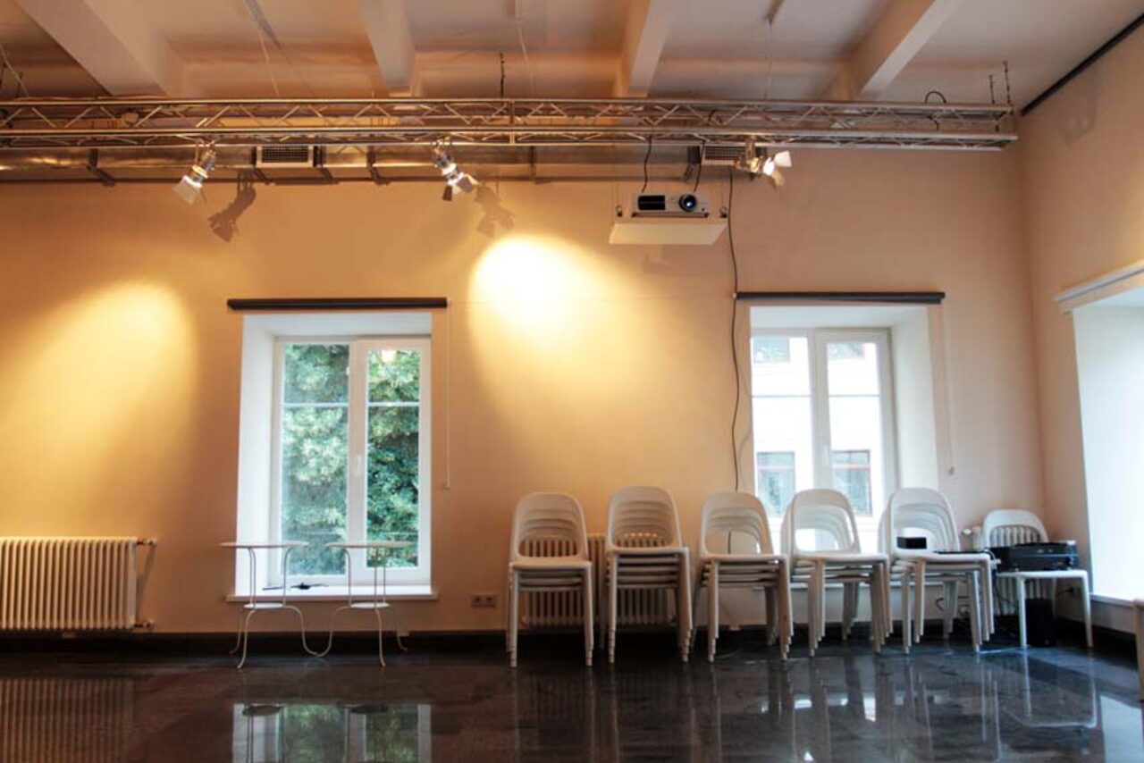 Арендовать Отокомае Лофт для обучения и праздников