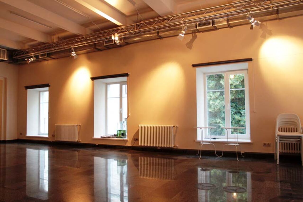 Арендовать Отокомае Лофт для обучения и праздников