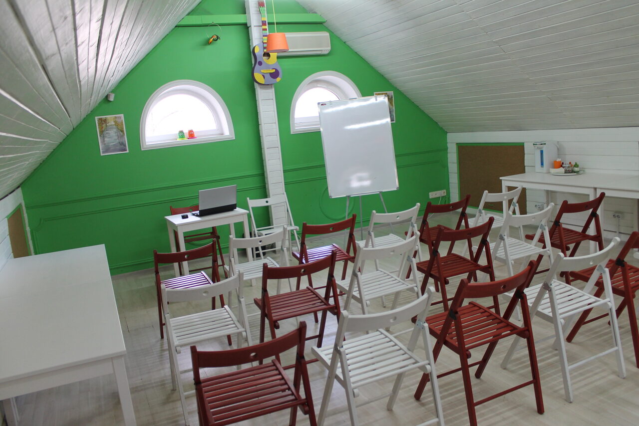 Арендовать Лофт Домик Образовательный лофт в мансарде