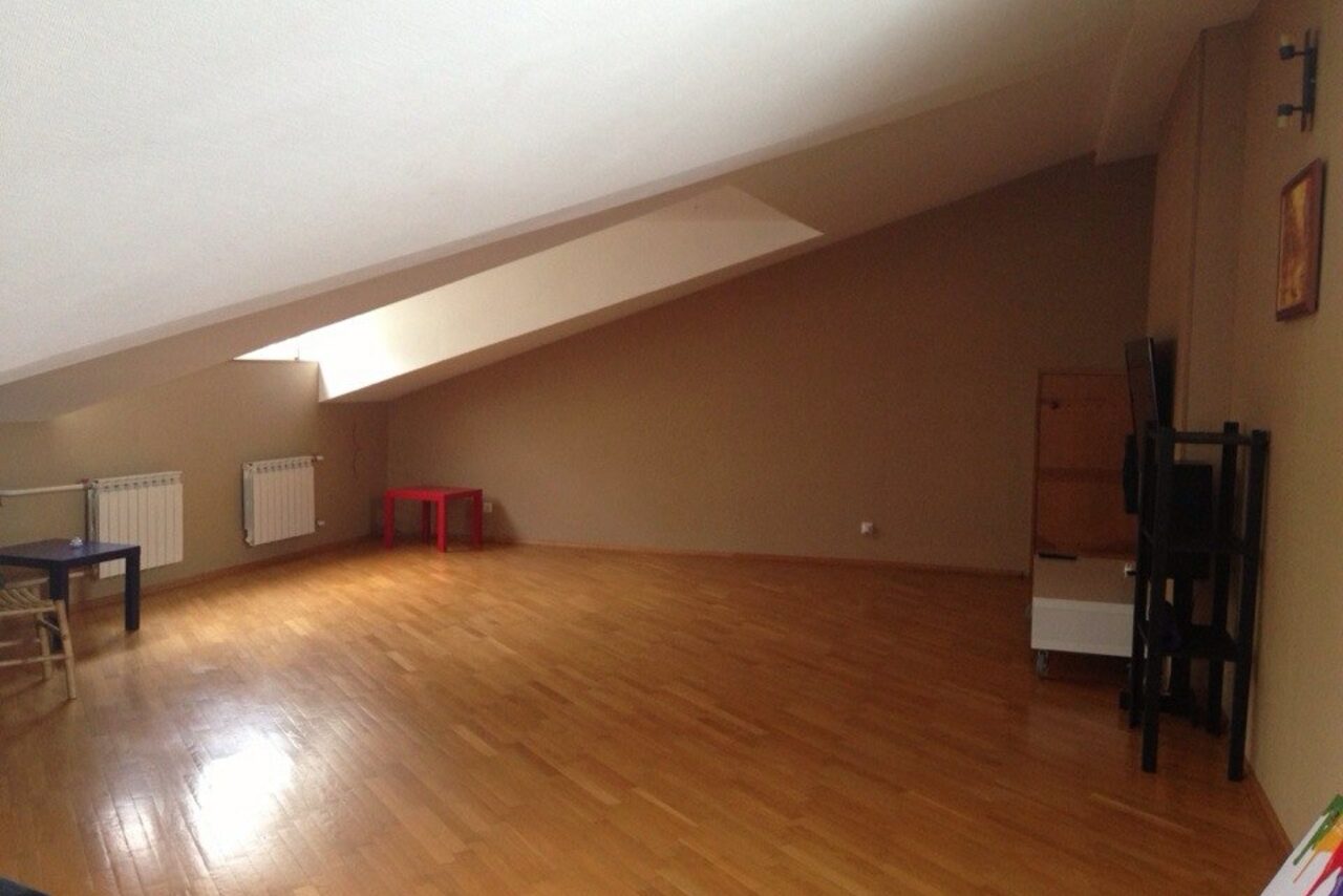 Арендовать Студия йоги Гонг