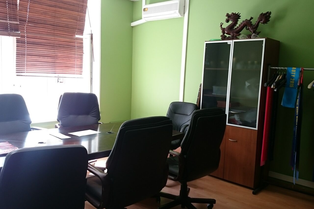 Арендовать Комфортный зал для переговоров