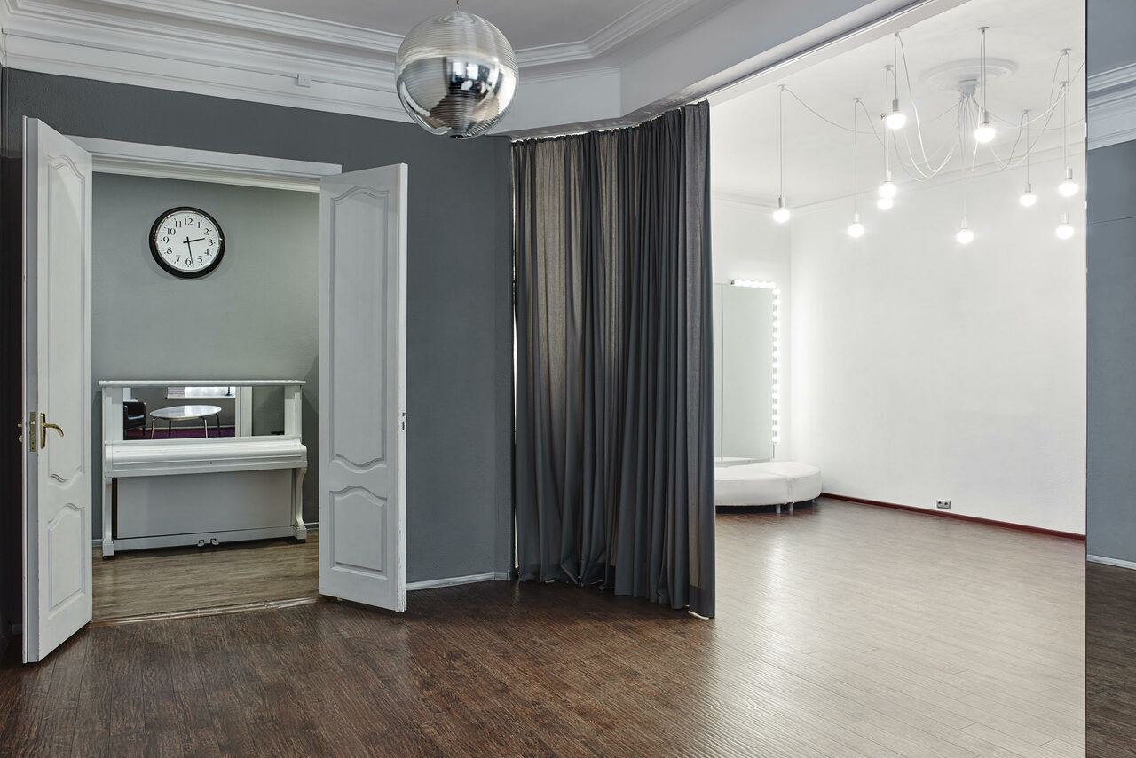 Арендовать Apartment 26 Пространство в старинном особняке