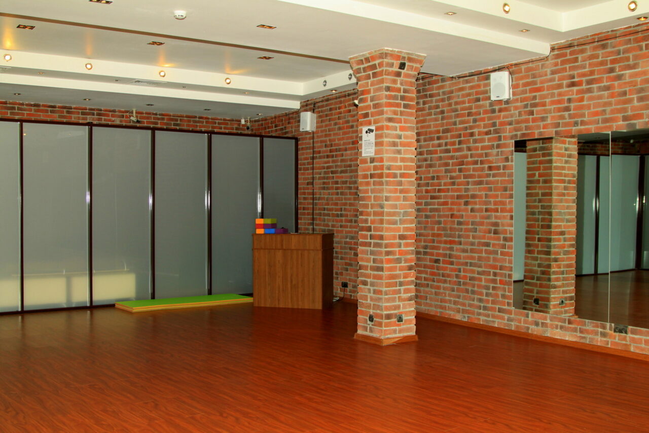 Арендовать Центр "Женский мир" Танцевальная студия с сауной