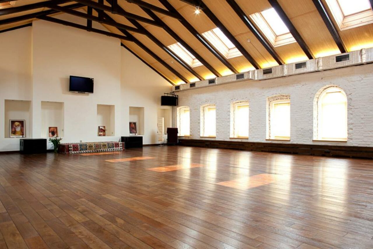 Арендовать Центр "Женский мир" Танцевальное пространство 