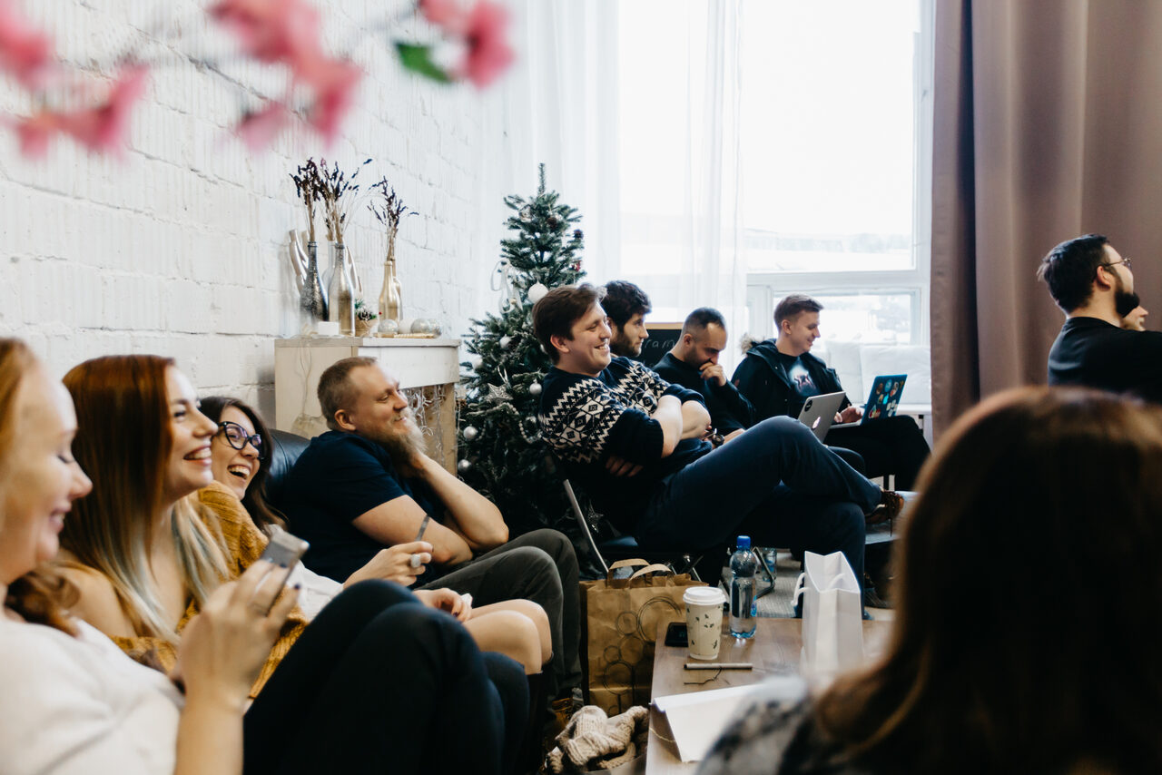 Арендовать Просторный зал с раздевалкой