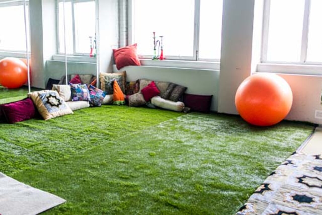 Арендовать JD Studio Зал Мастер-Классов с зеркальной стеной