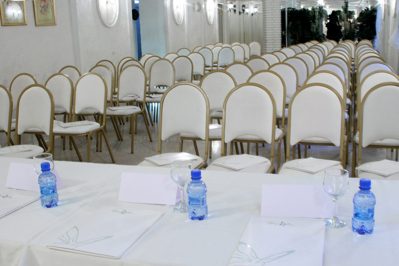 Арендовать Банкетный зал Праздник 