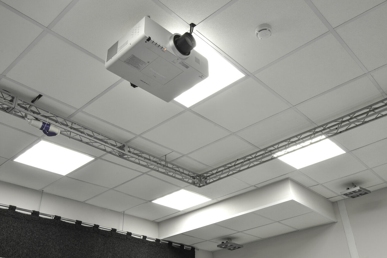 Арендовать Твоя сцена Творческая площадка со сценой