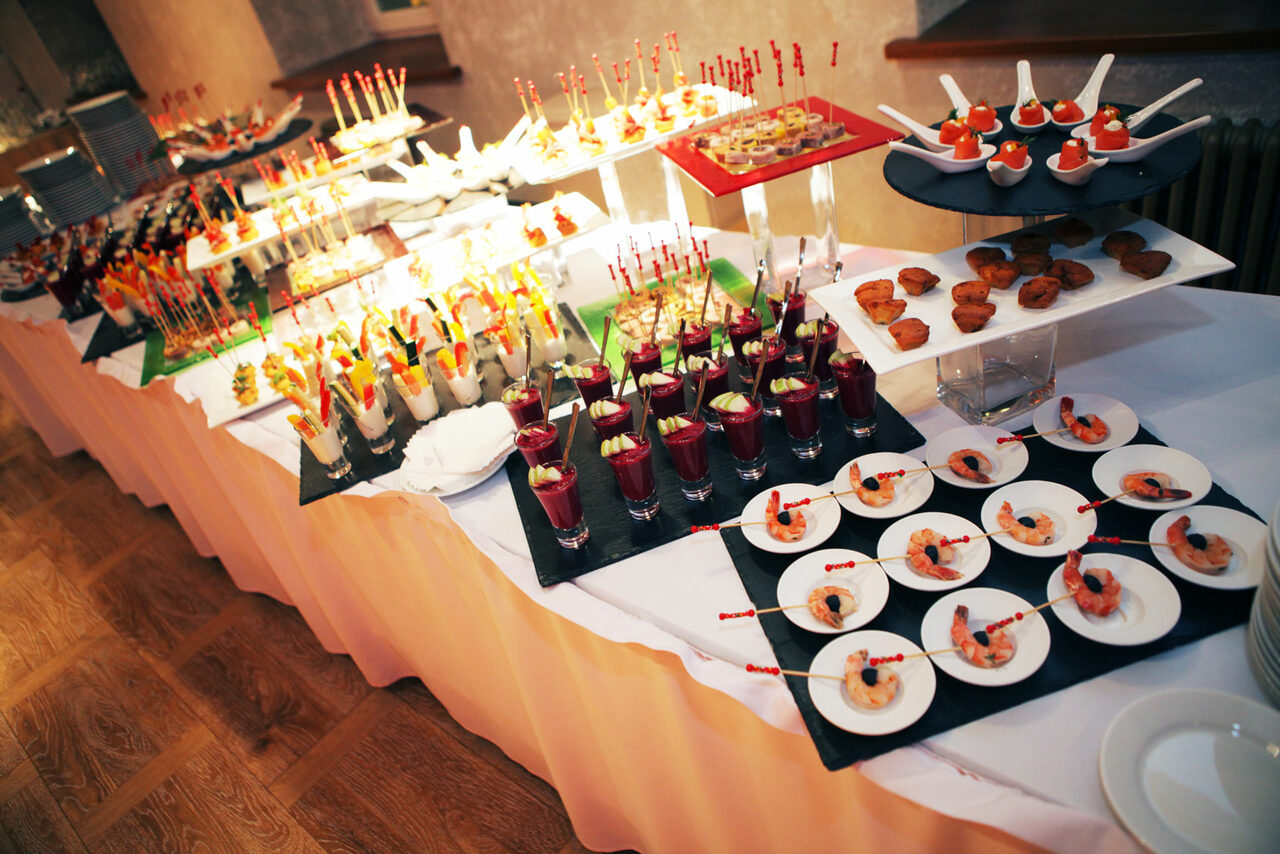 Арендовать 8 Колонн