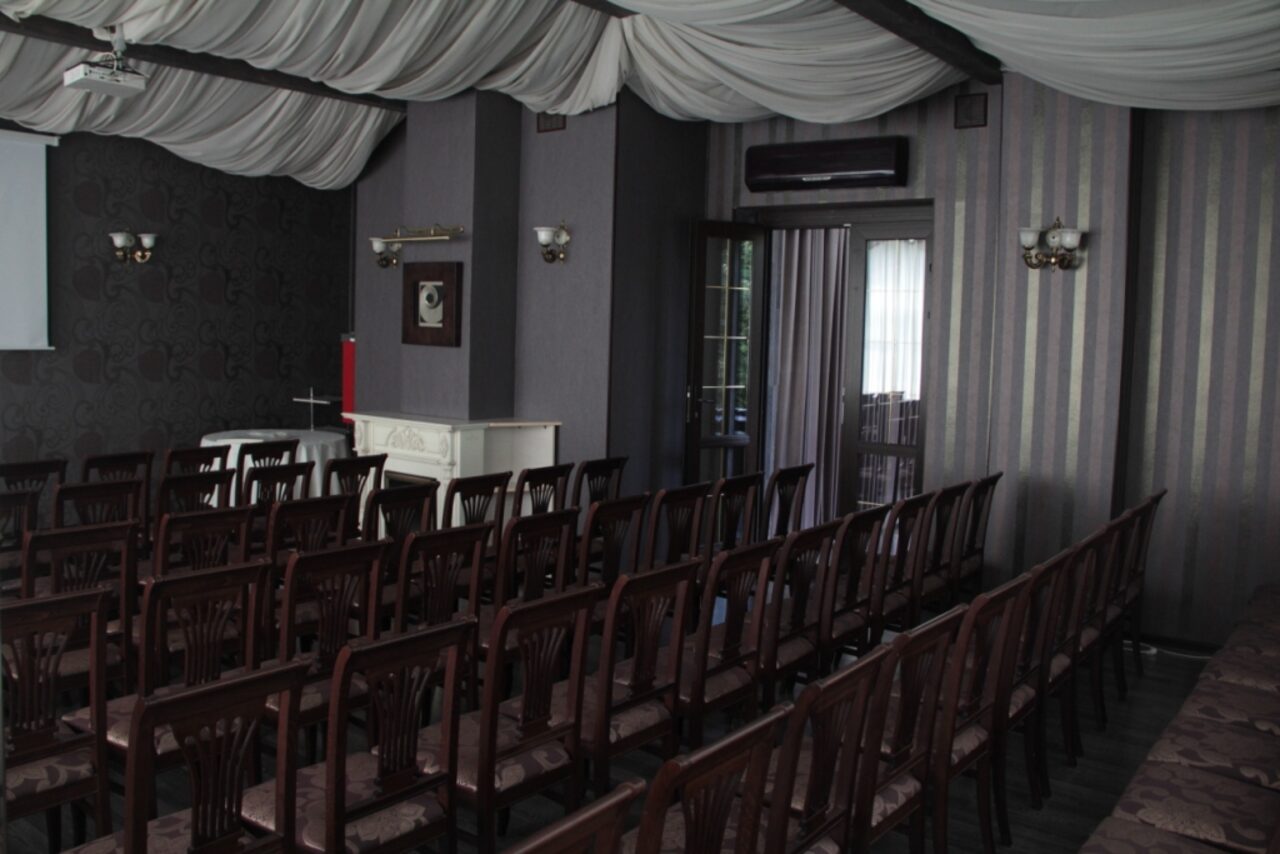 Арендовать Каминный