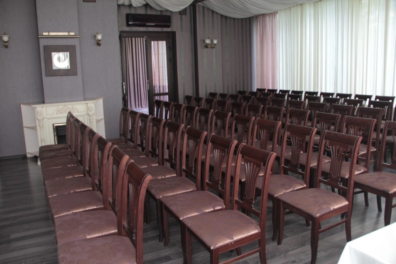 Арендовать Каминный