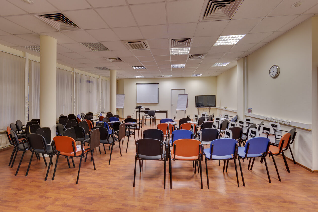 Арендовать Аренда УНИК Лекционная + конференц-зал