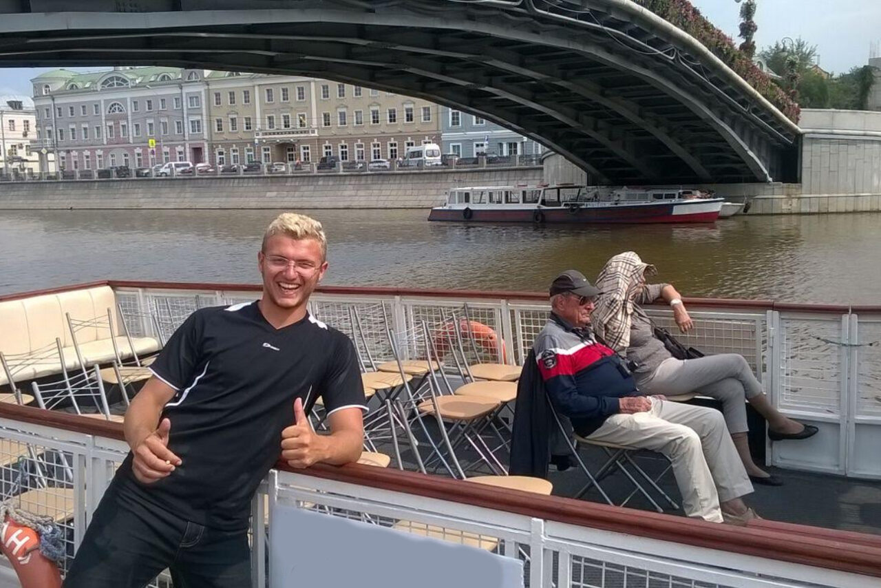 Арендовать Теплоход Шаман для шумных вечеринок