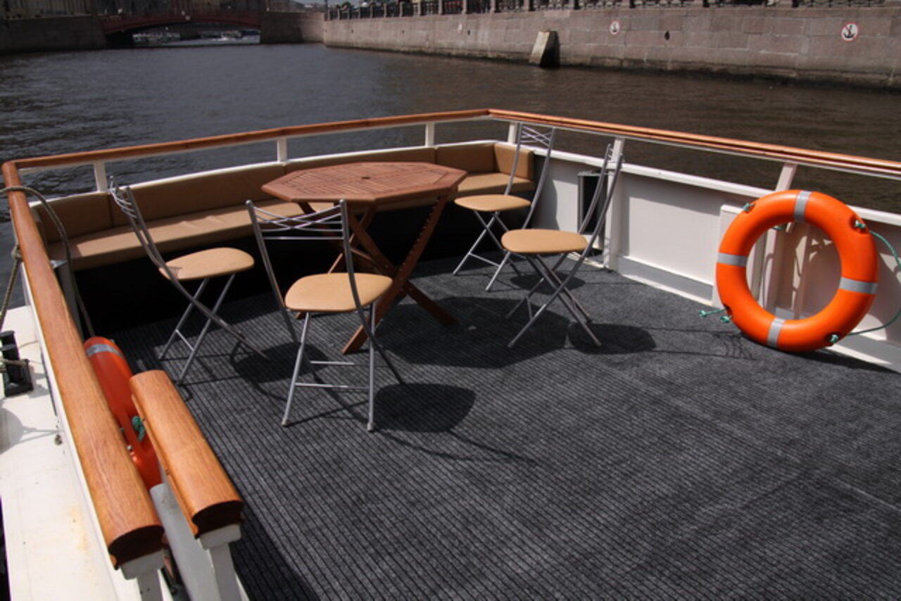 Арендовать Теплоход "Олимпия"