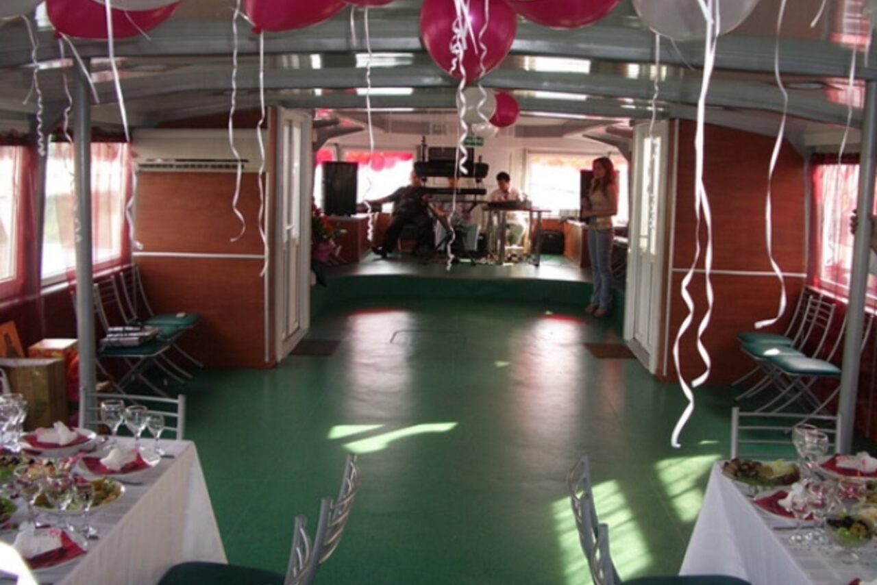 Арендовать ВсеТеплоходы