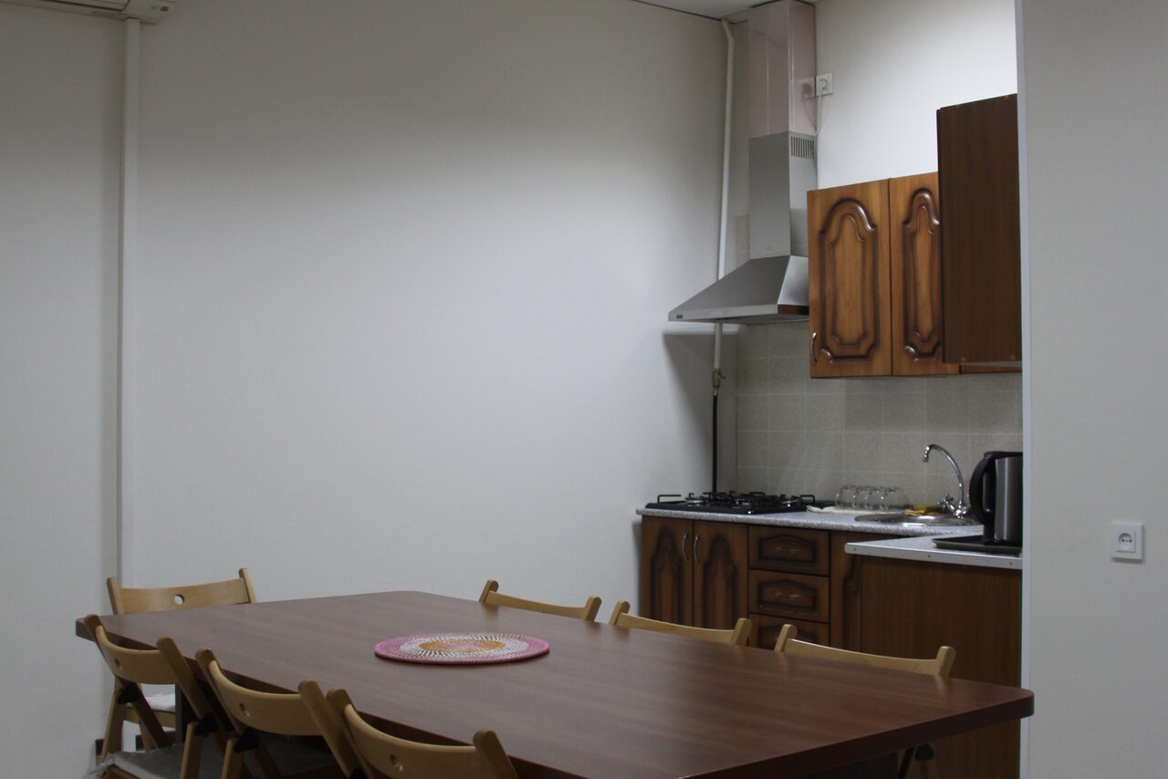 Арендовать Flush School OY