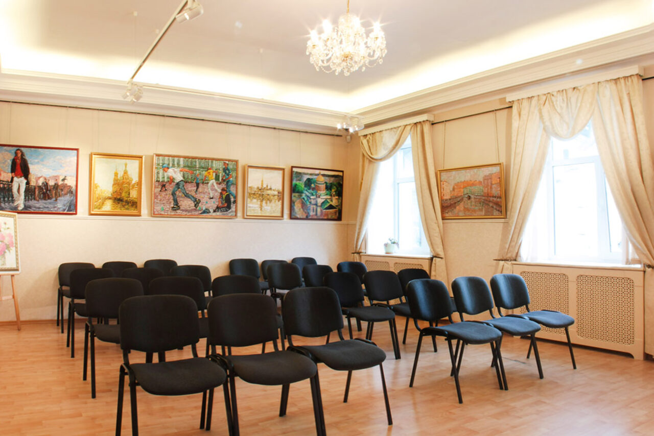 Арендовать Академия Роста