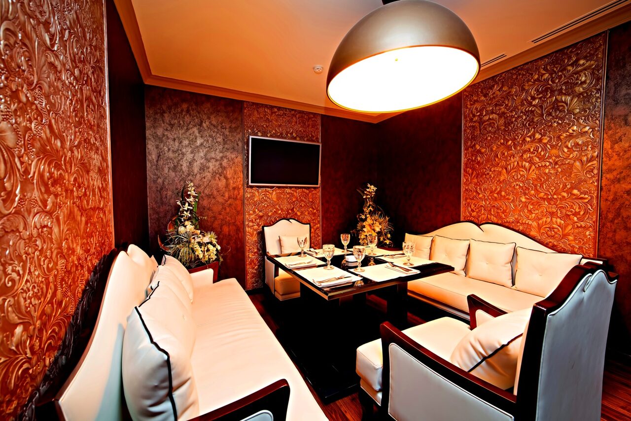 Арендовать Richi Café