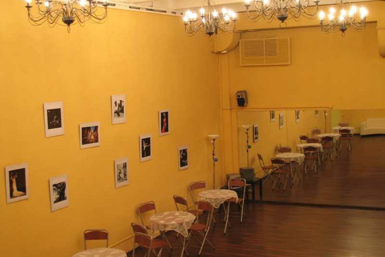 Арендовать Шикарный танцевальный зал 250 кв.м.