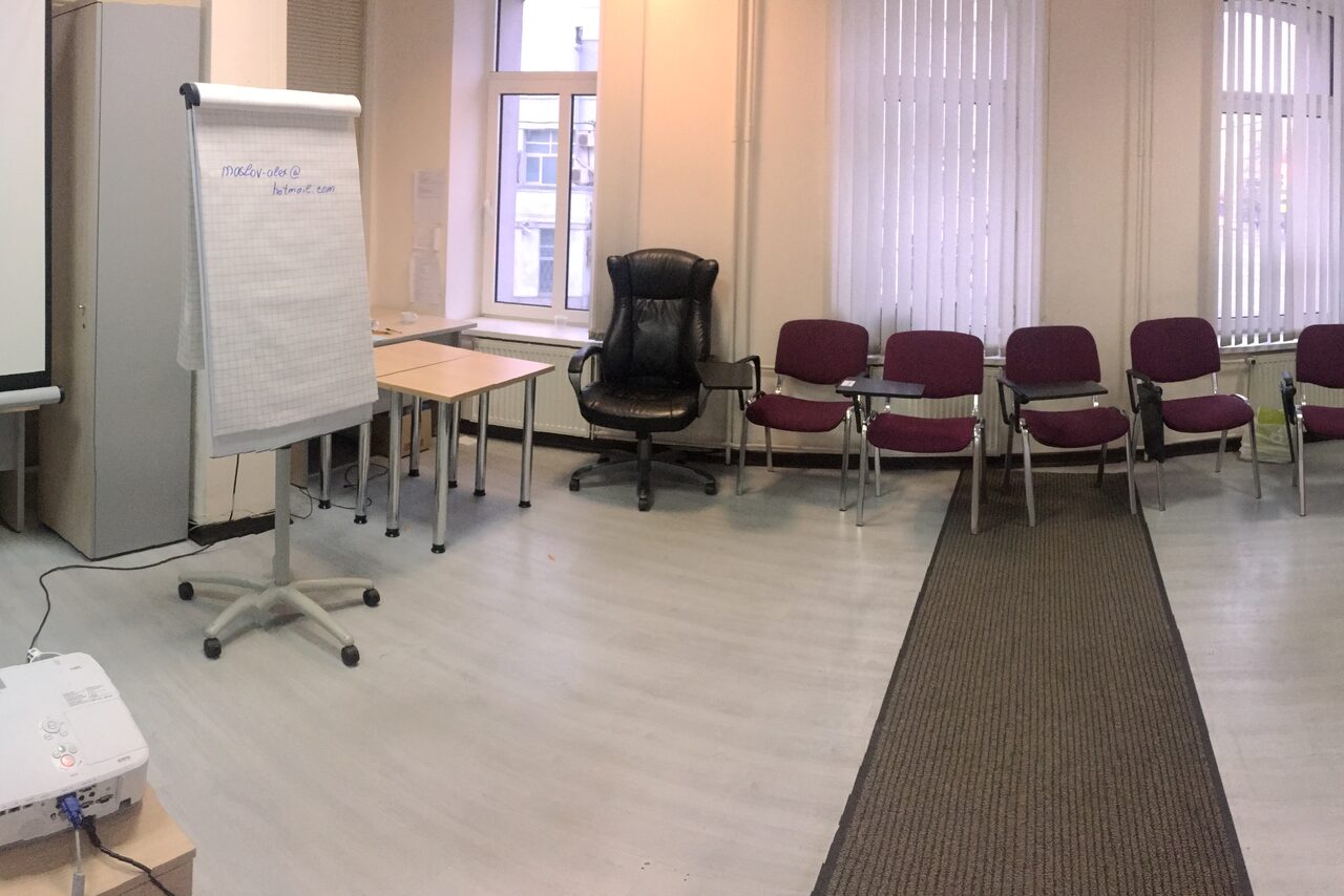 Арендовать PM Expert (ПЭм Эксперт). Учебный класс в бизнес-центре