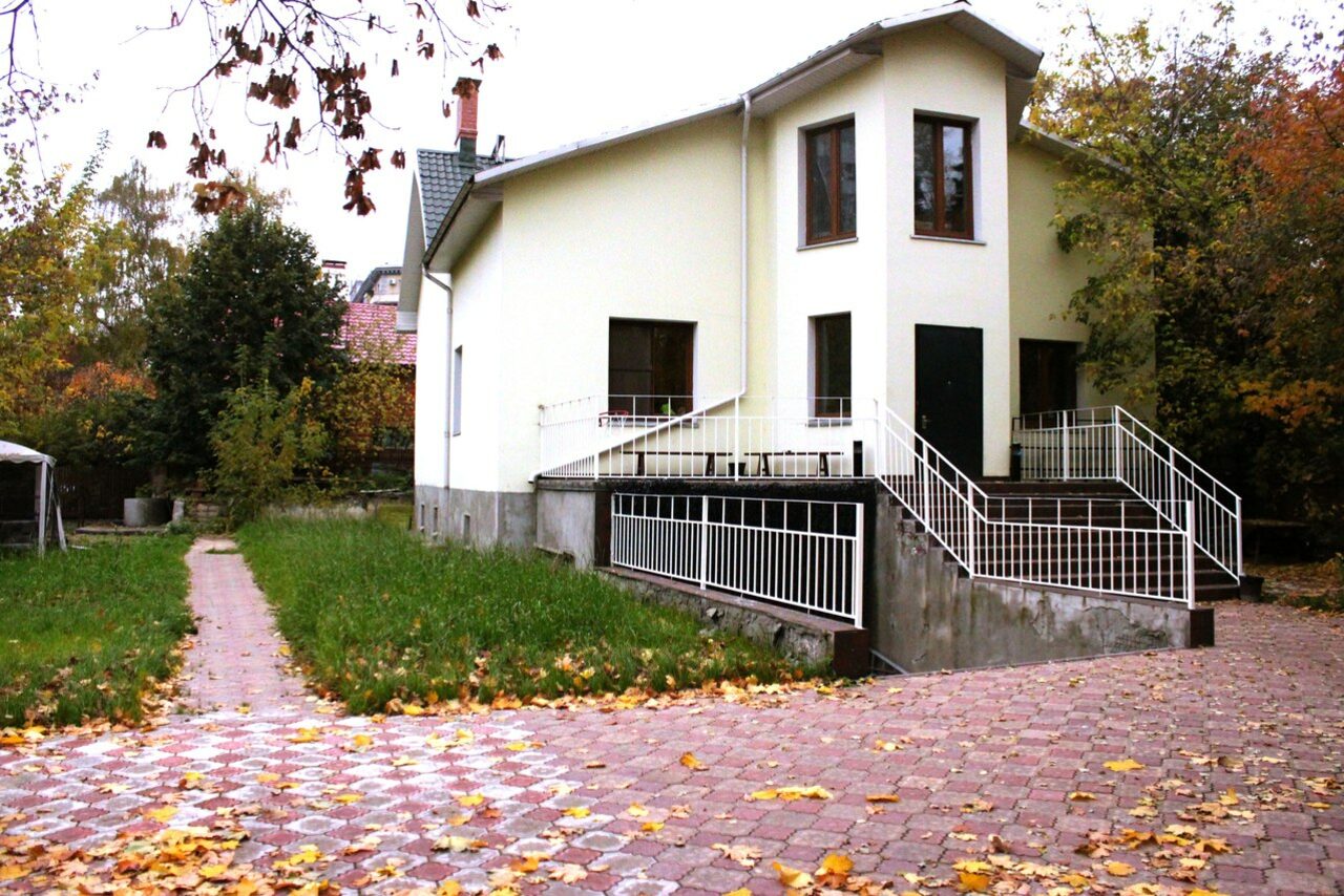 Арендовать Академия Развития