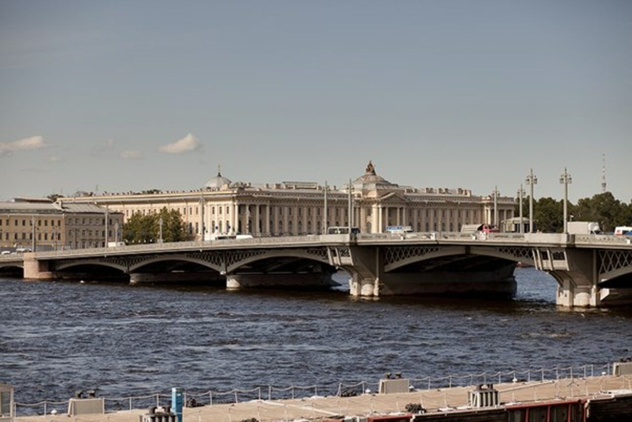 Арендовать Hello Hostel