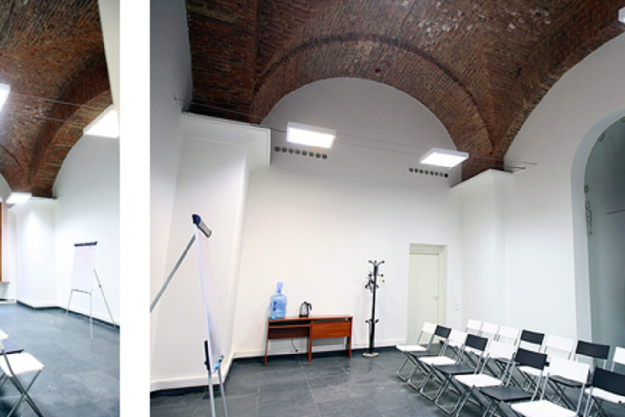 Арендовать Зал для тренингов, семинаров №5 (1 этаж)