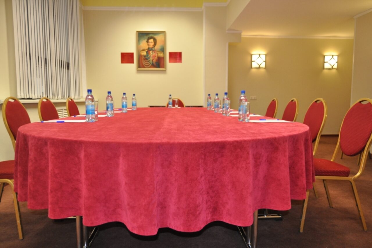 Арендовать Бизнес-отель Бородино