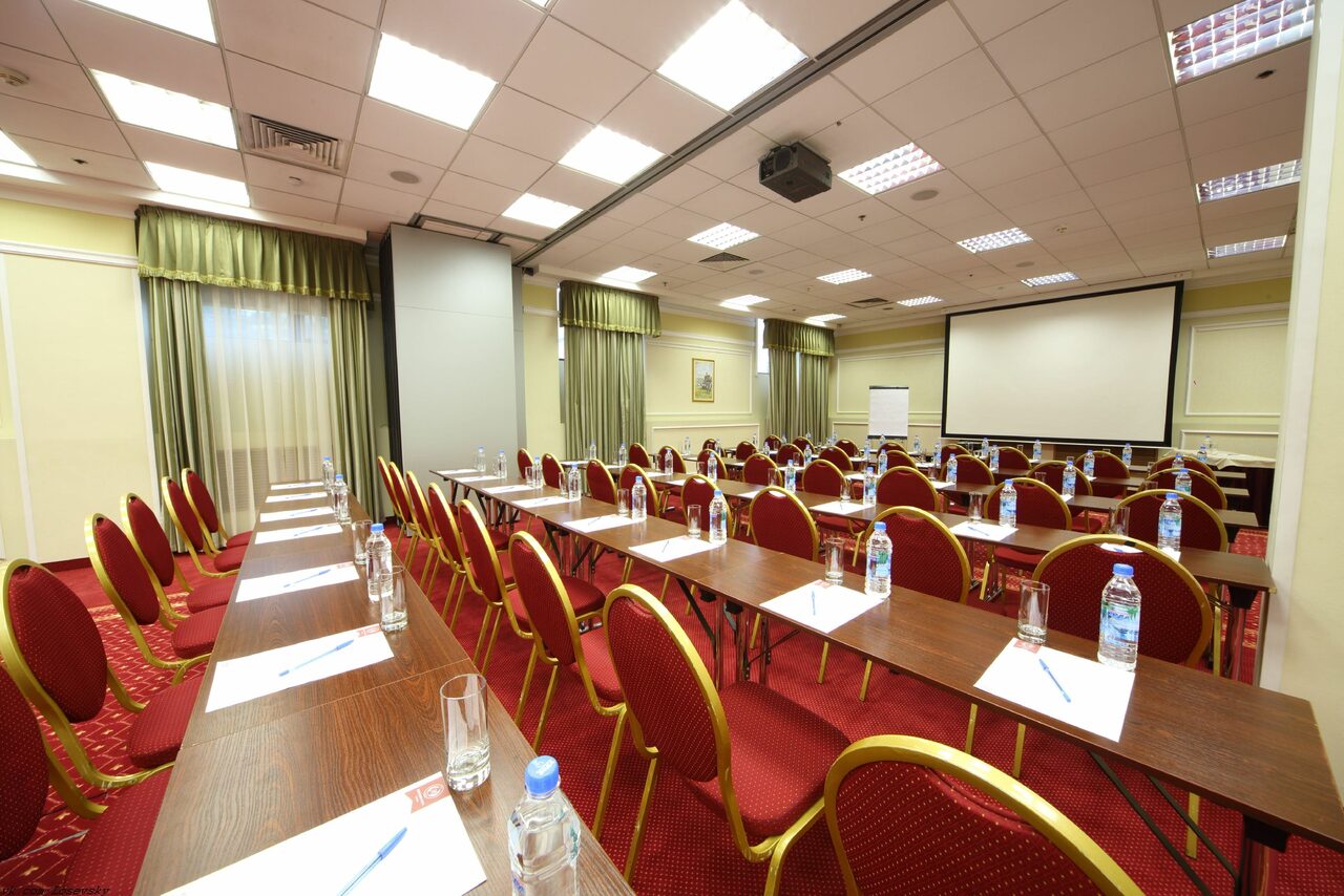 Арендовать Бизнес-отель Бородино