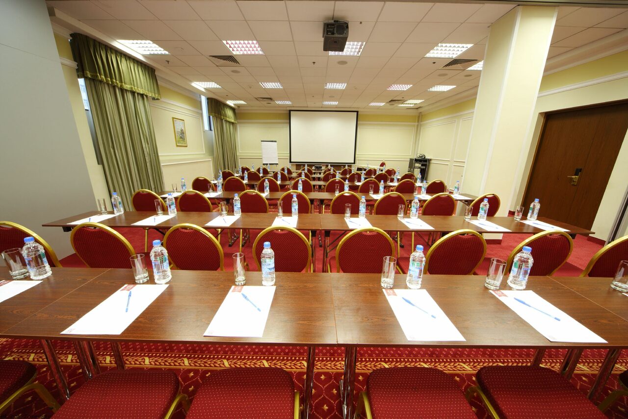 Арендовать Бизнес-отель Бородино