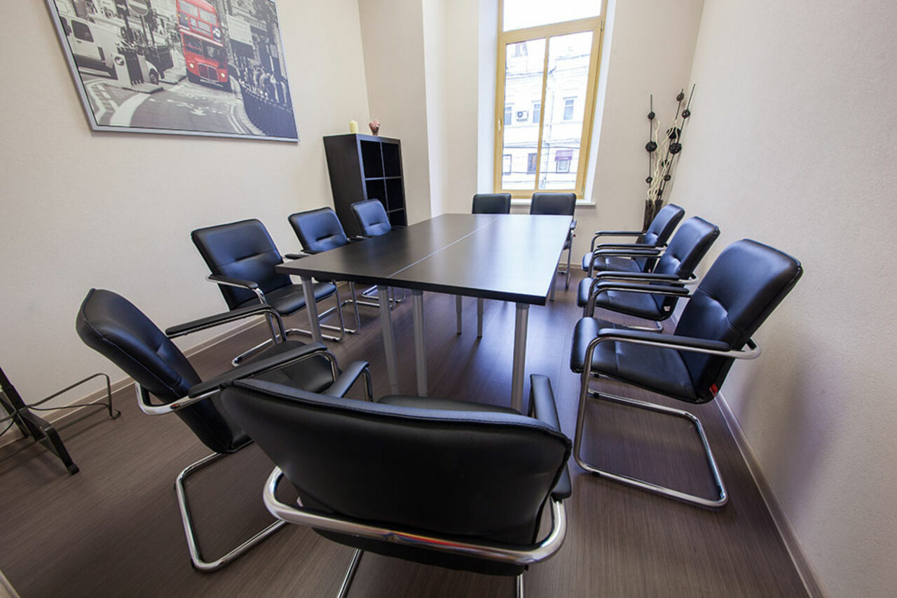 Арендовать Переговорные комнаты и конференц-залы в центре Москвы