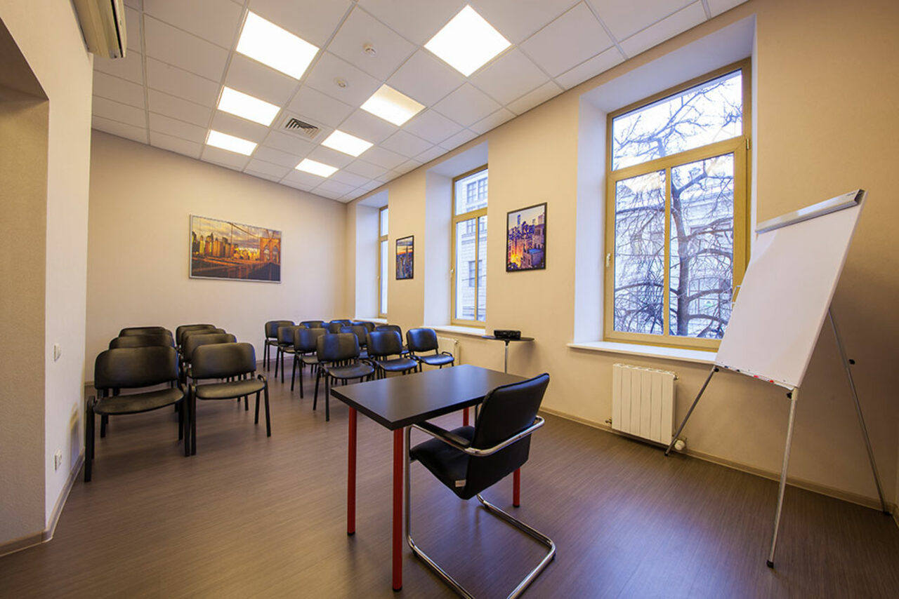 Арендовать Переговорные комнаты и конференц-залы в центре Москвы