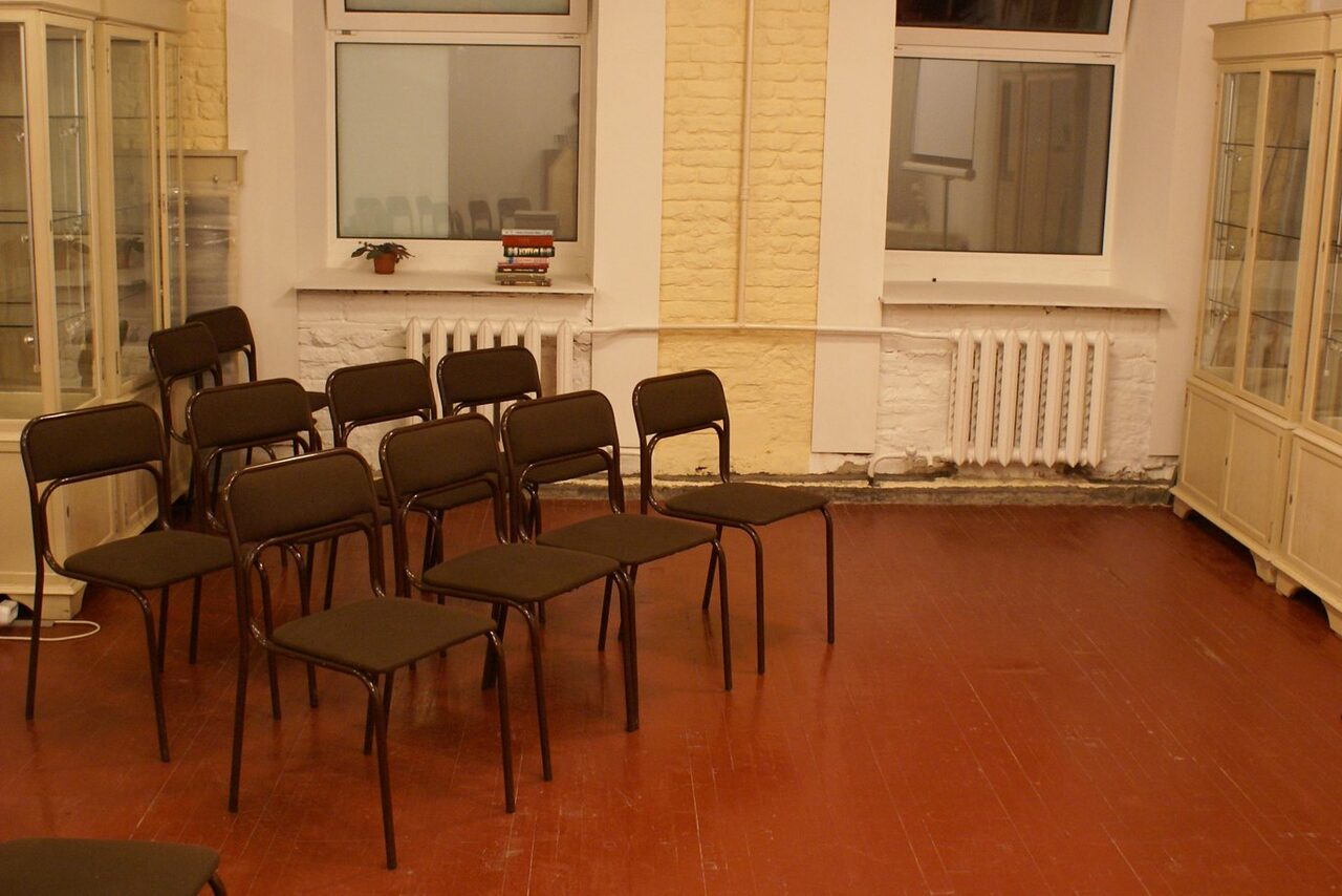 Арендовать Залы в центре СПб для проведения лекций