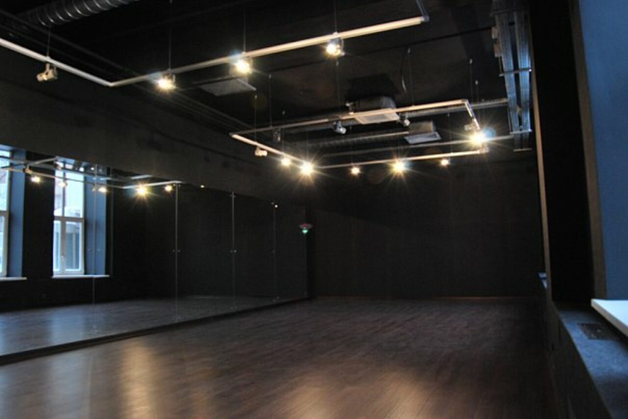 Арендовать 54 Dance Studio