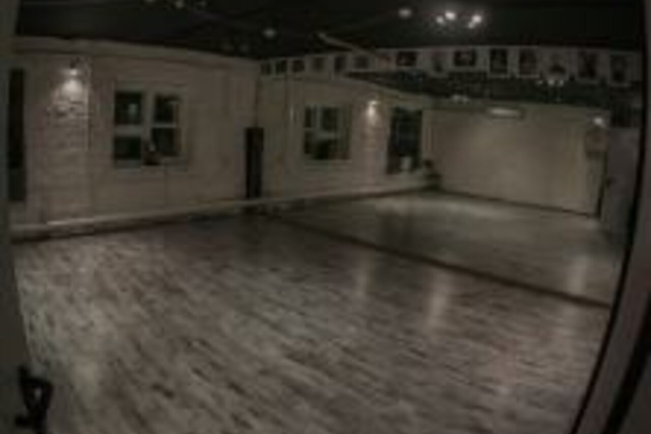 Арендовать Dance Boutique