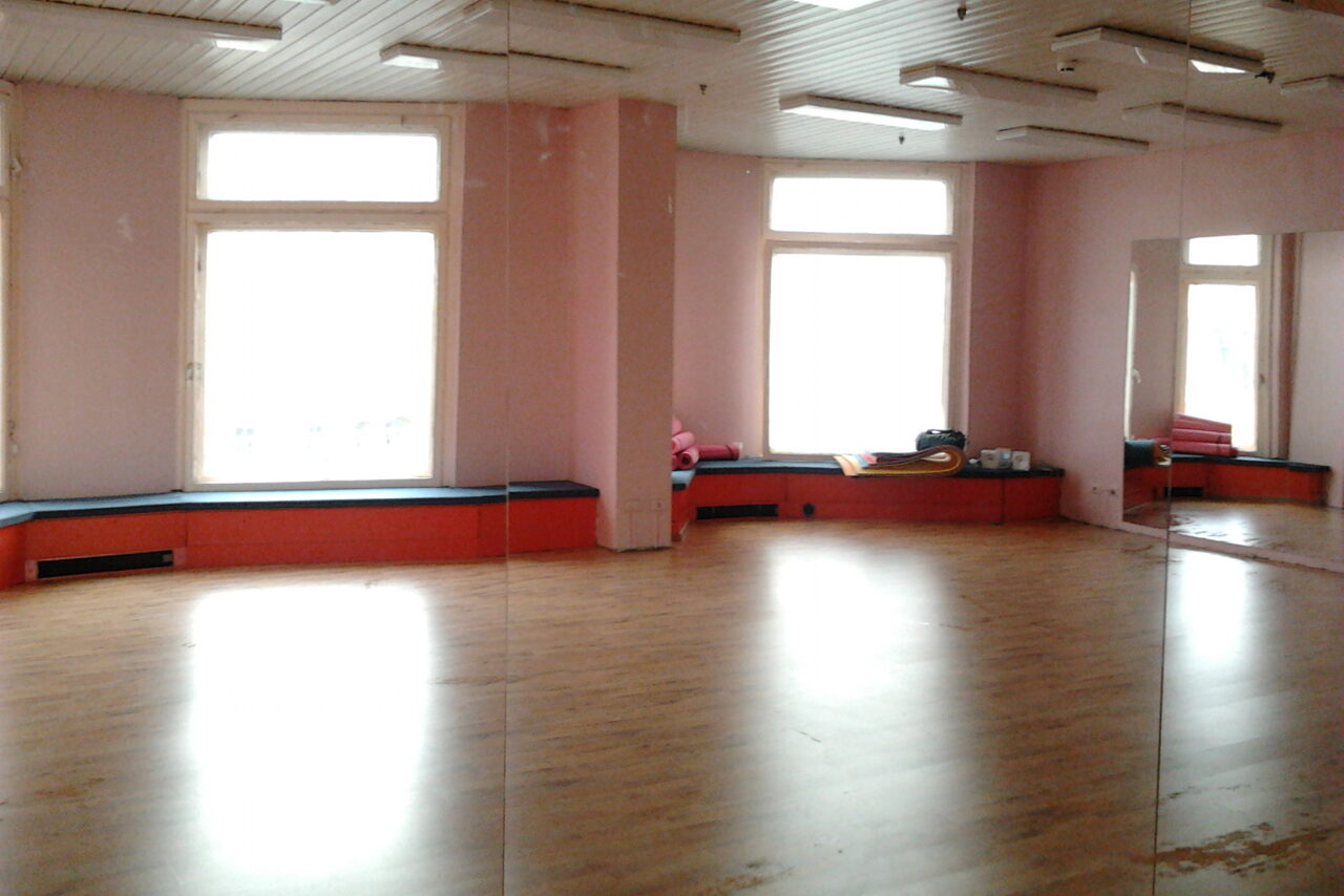 Арендовать Школа танцев Dance First