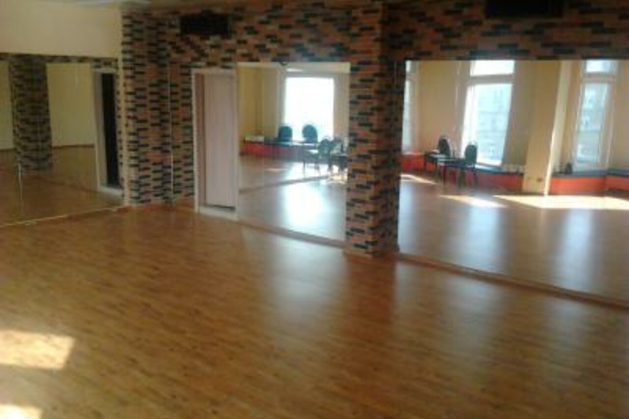 Арендовать Школа танцев Dance First