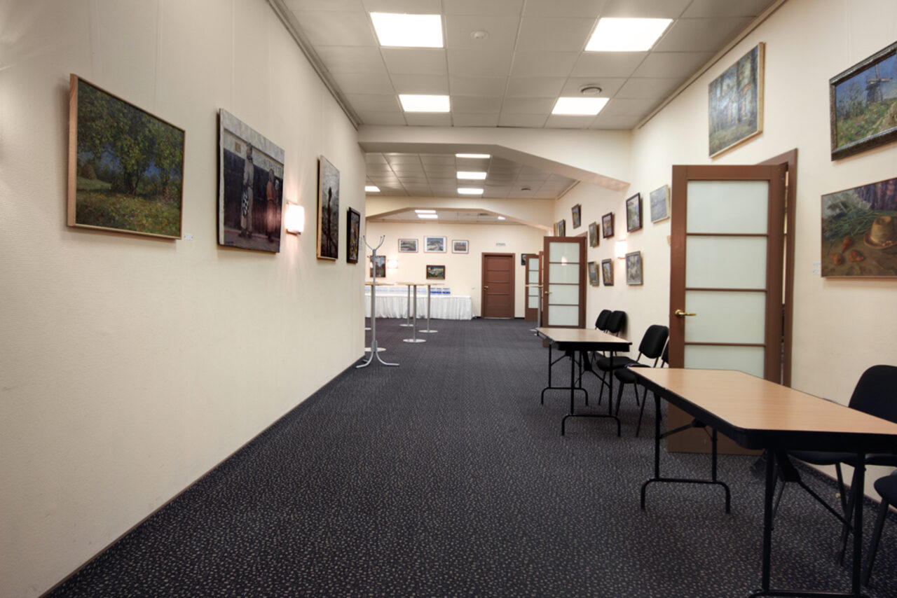 Арендовать Конференц-зал на 270 человек