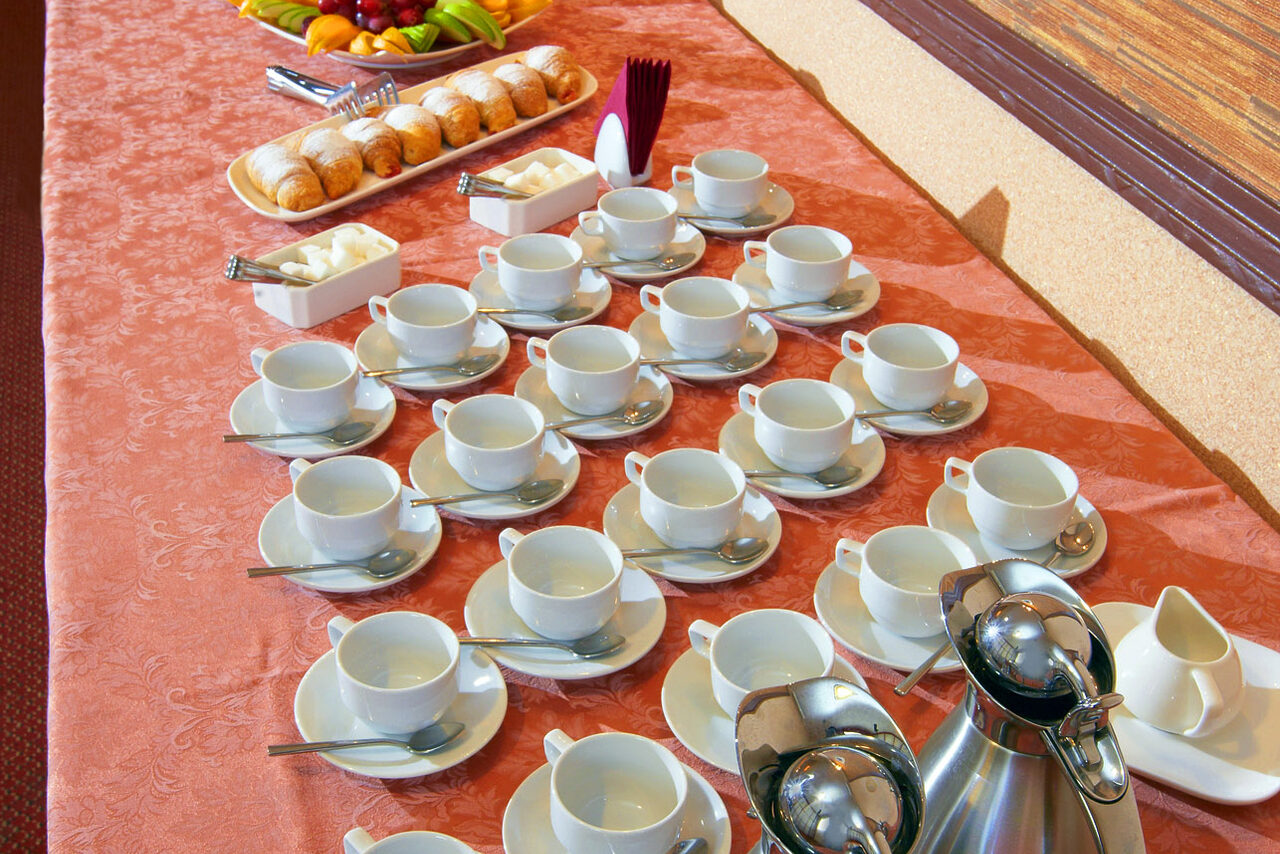 Арендовать Конференц-зал арт-отеля "Лекко"