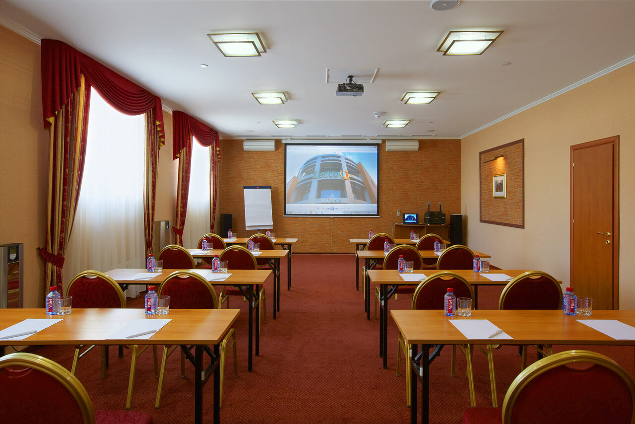 Арендовать Конференц-зал арт-отеля "Лекко"