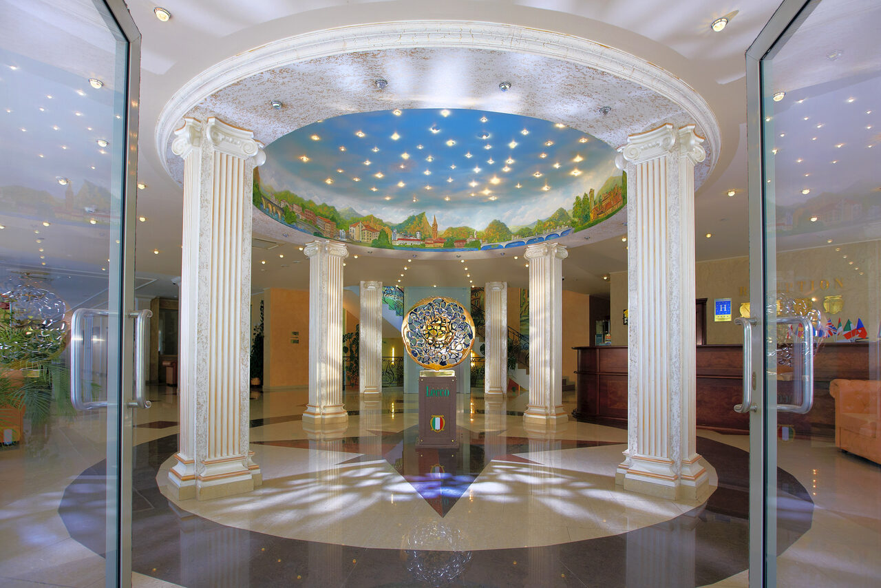 Арендовать Конференц-зал арт-отеля "Лекко"