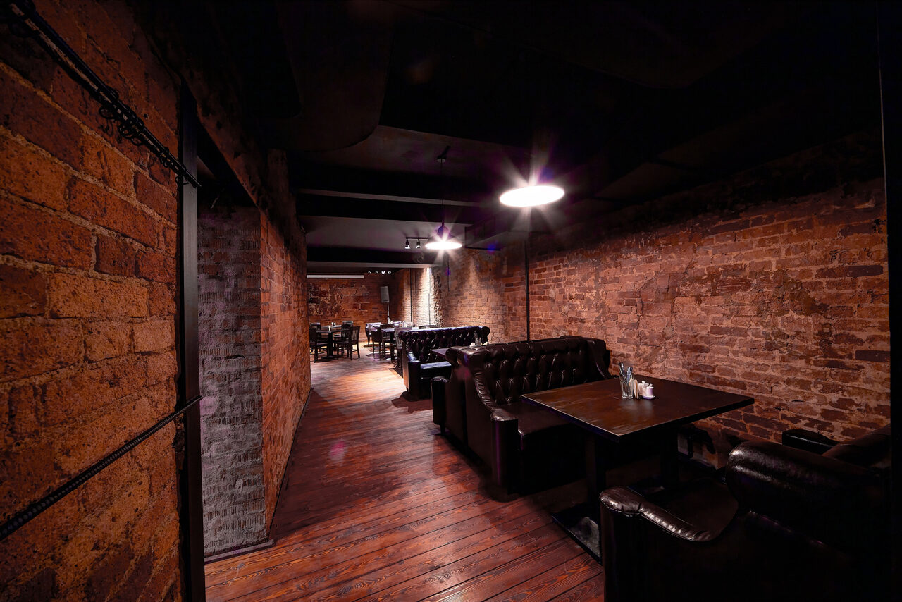 Арендовать Kontora Grill Pub Универсальный лофт 