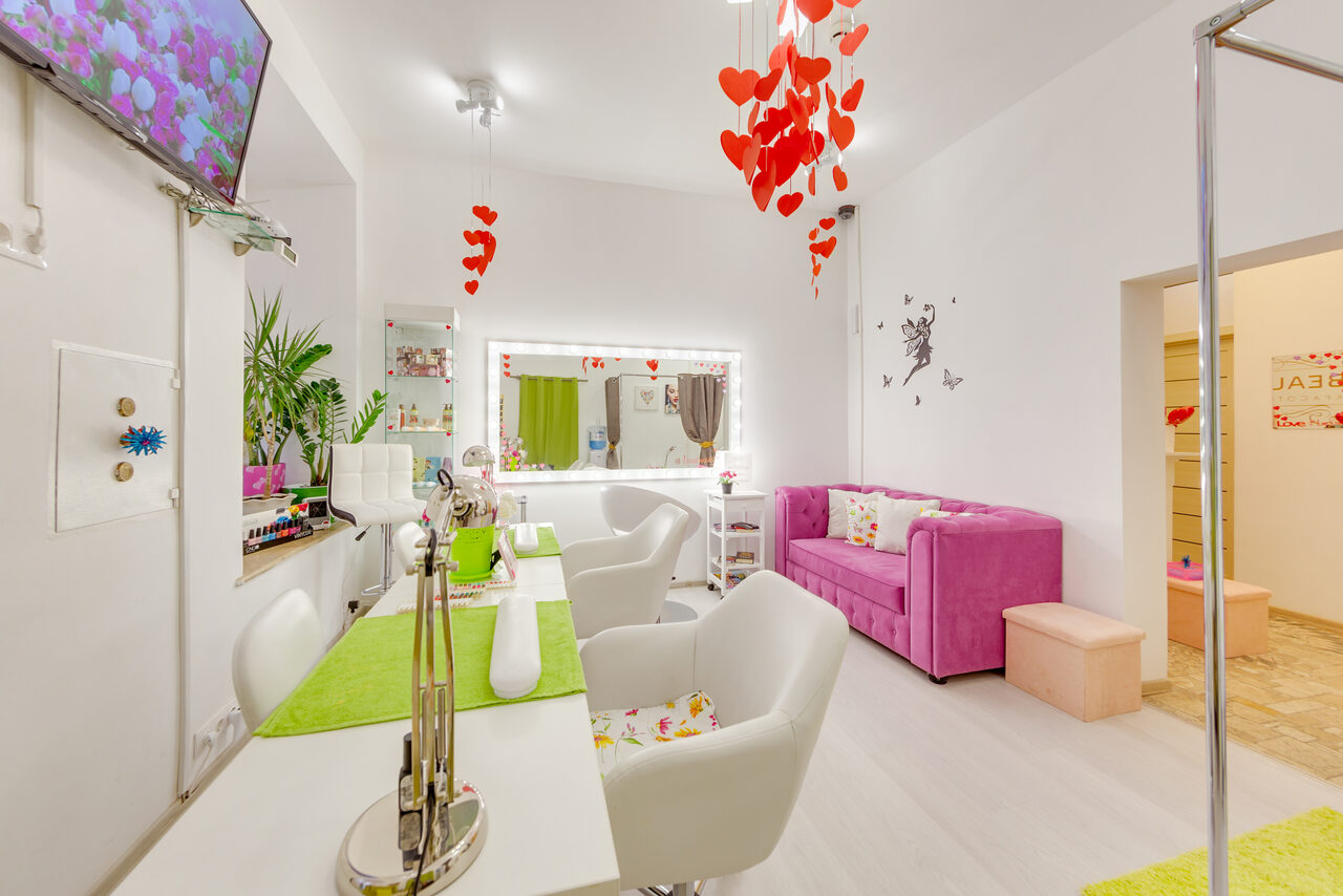 Арендовать Лофт-студия красоты в центре