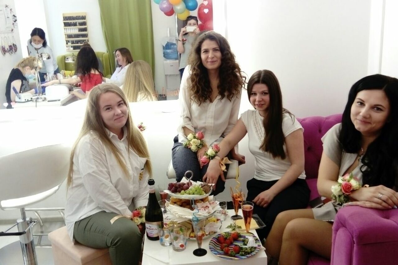 Арендовать Лофт-студия красоты в центре