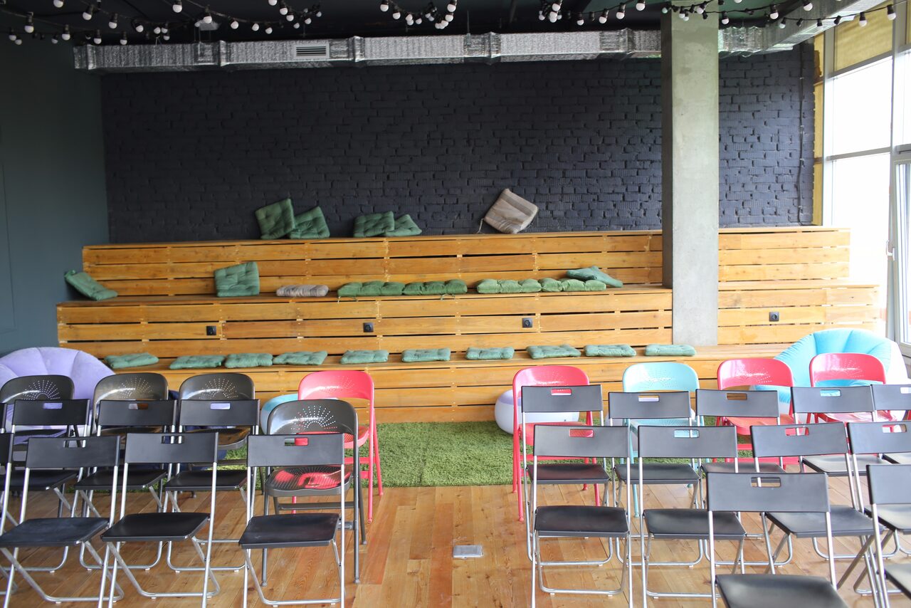 Арендовать Творческая лофт-студия