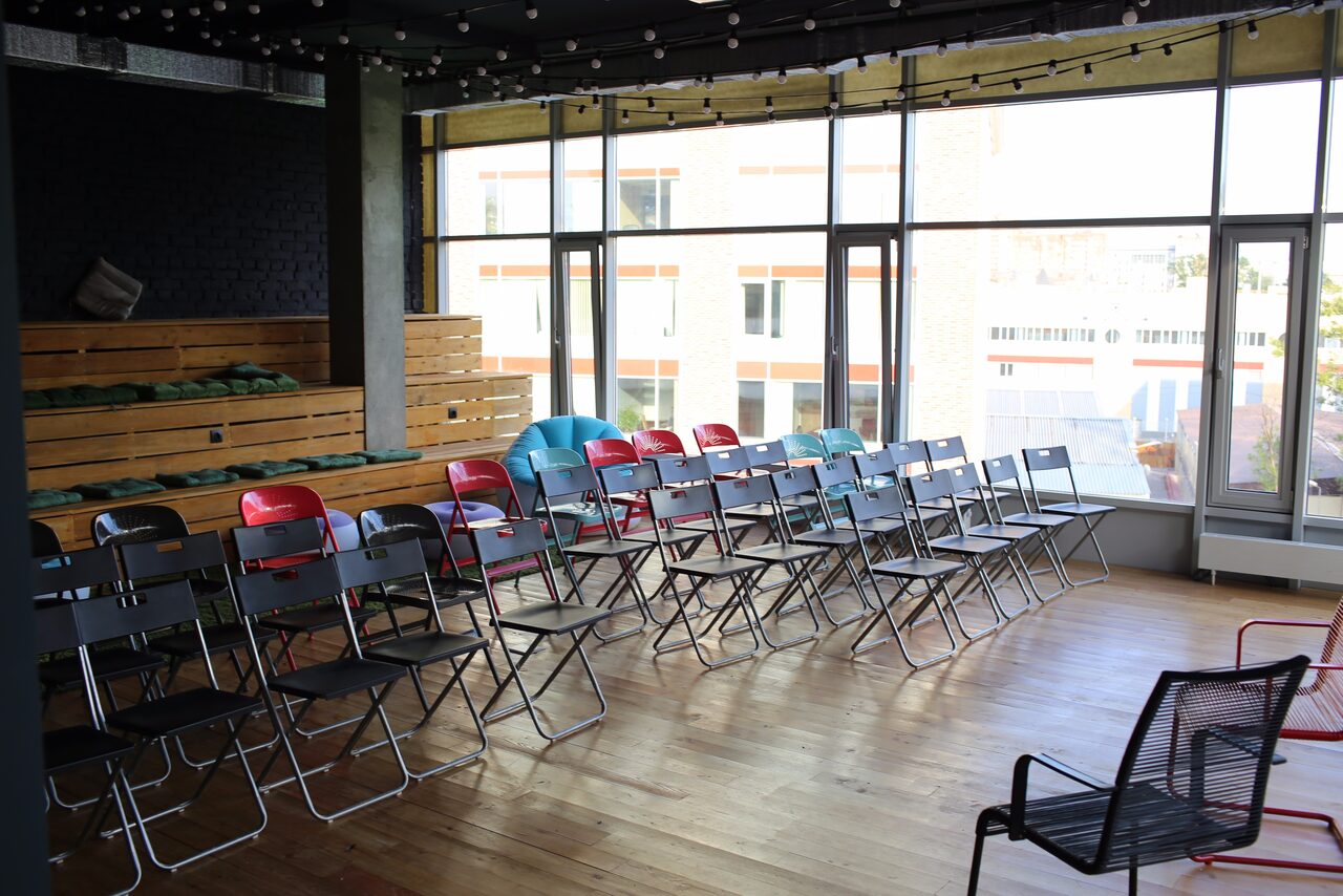 Арендовать Творческая лофт-студия