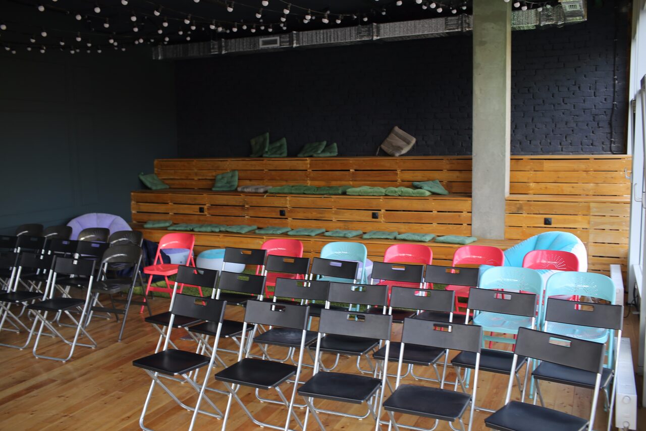 Арендовать Творческая лофт-студия