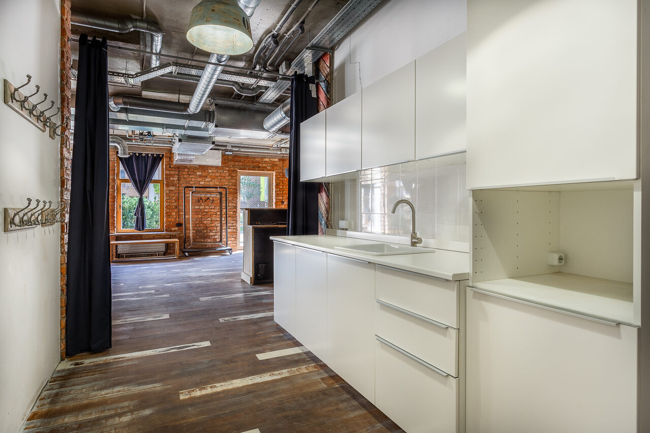 Арендовать  Лофт Курс. Двухэтажное арт-лофт