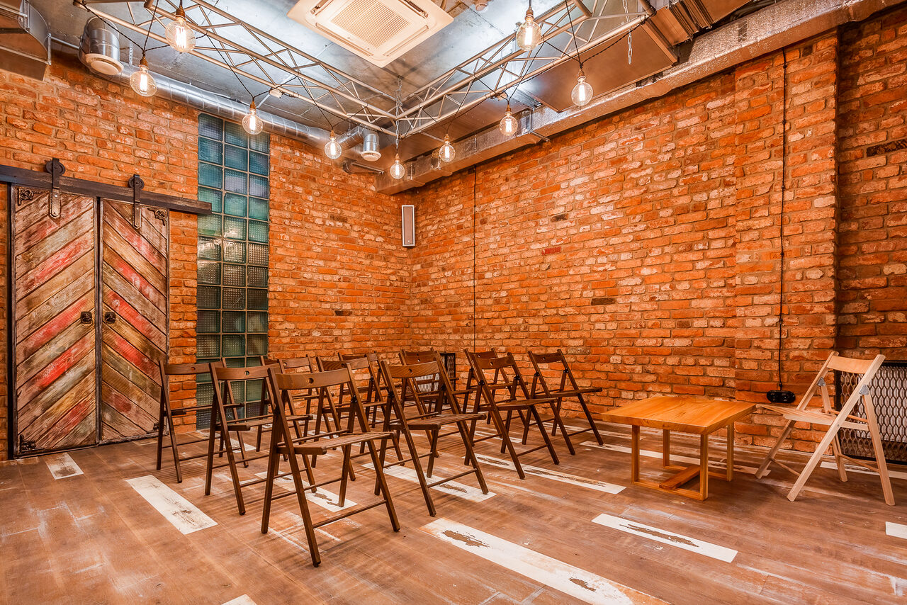 Арендовать  Лофт Курс. Двухэтажное арт-лофт